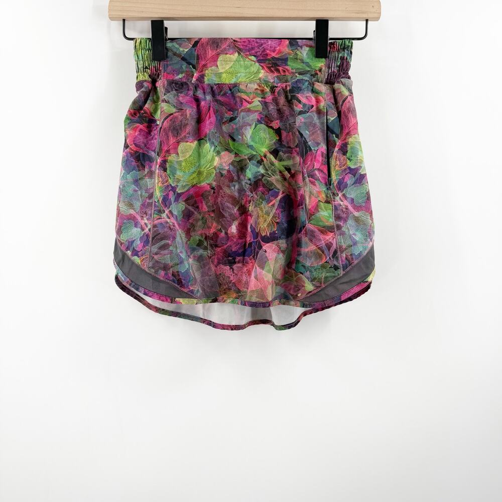 Lululemon Skirt Skort SZ 2 Hotty Hot Vivid Floral Run Athletic Lined High Rise